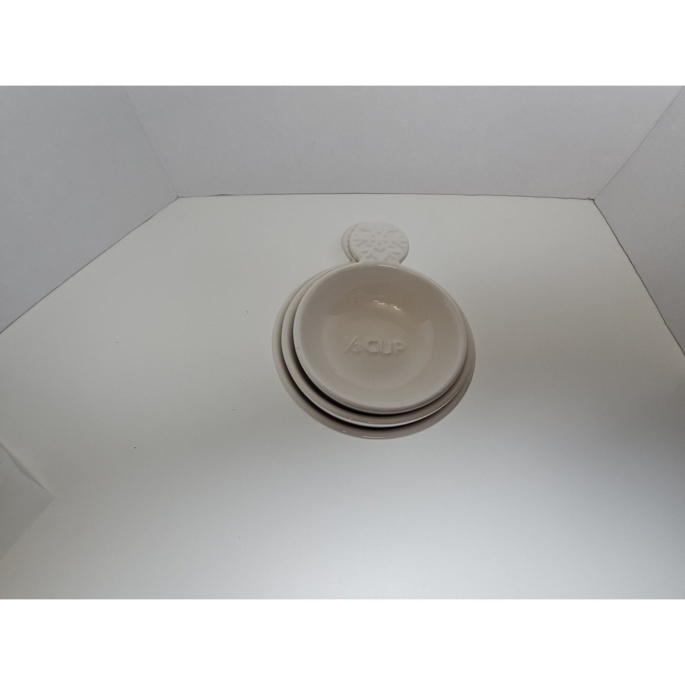 Hallmark Snowflake Nesting‎ Ceramic Measuring Cups Set Of 3 - Picture 13 of 14